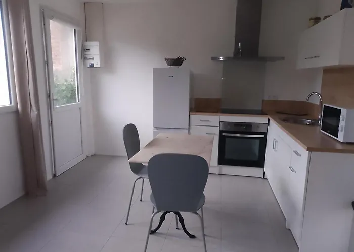 Sur Les Pas Des Templiers